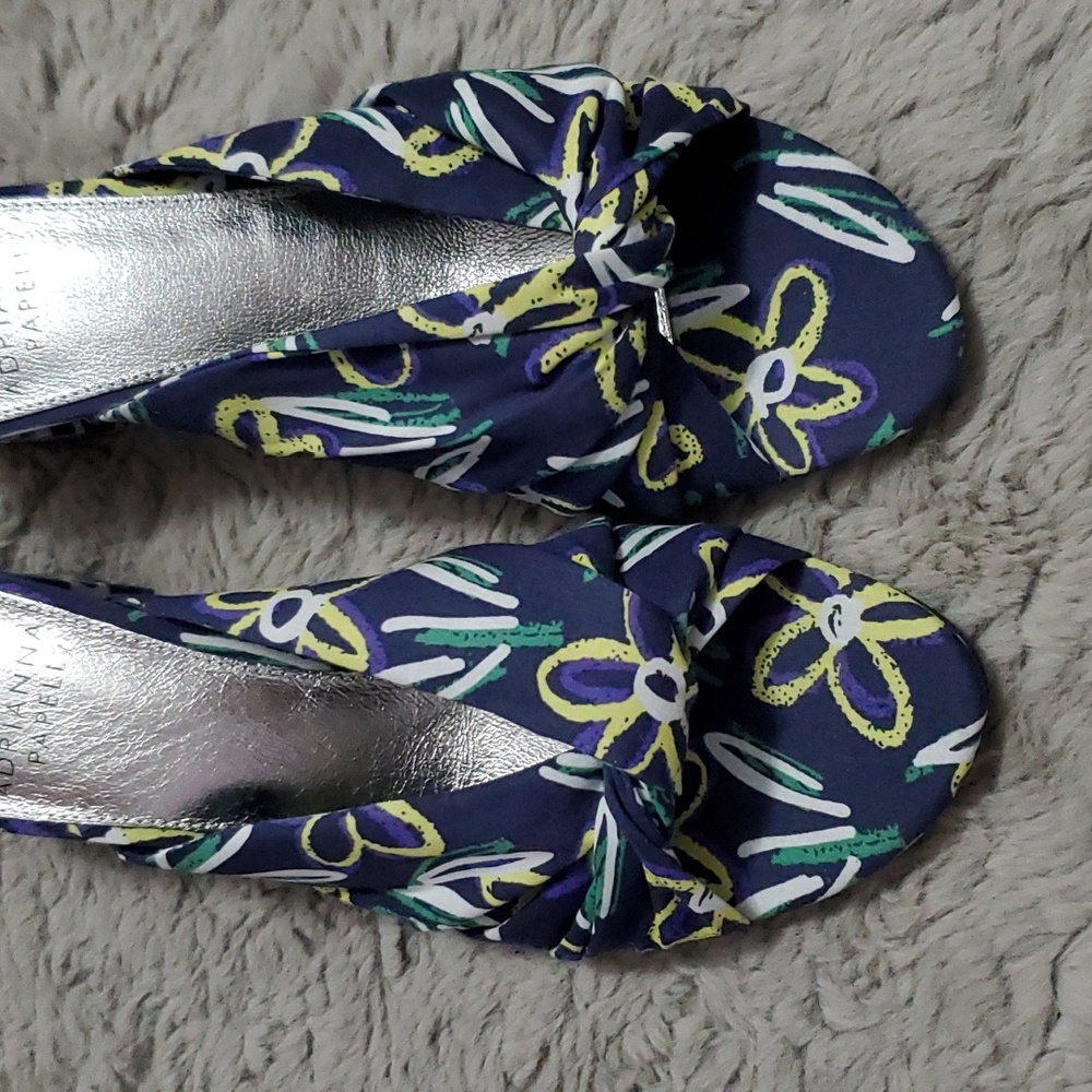 Adrianna Papell floral block heels - Picture 5 of 11